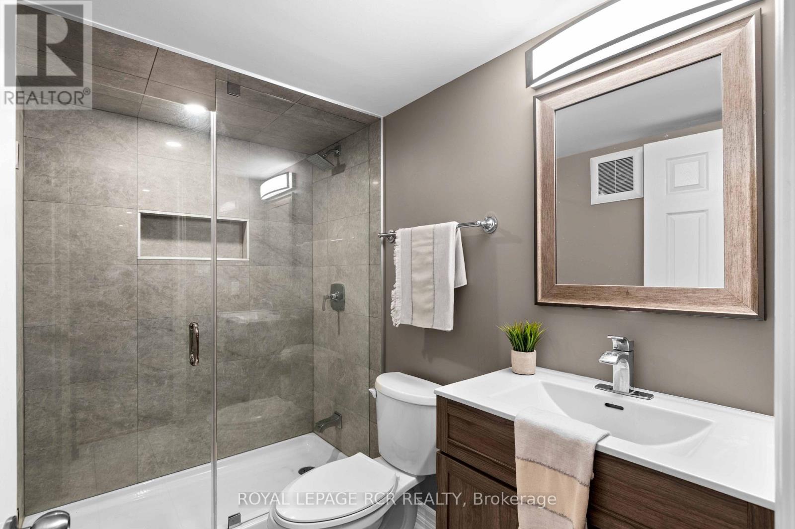 46 HUTCHISON COURT - Image 40