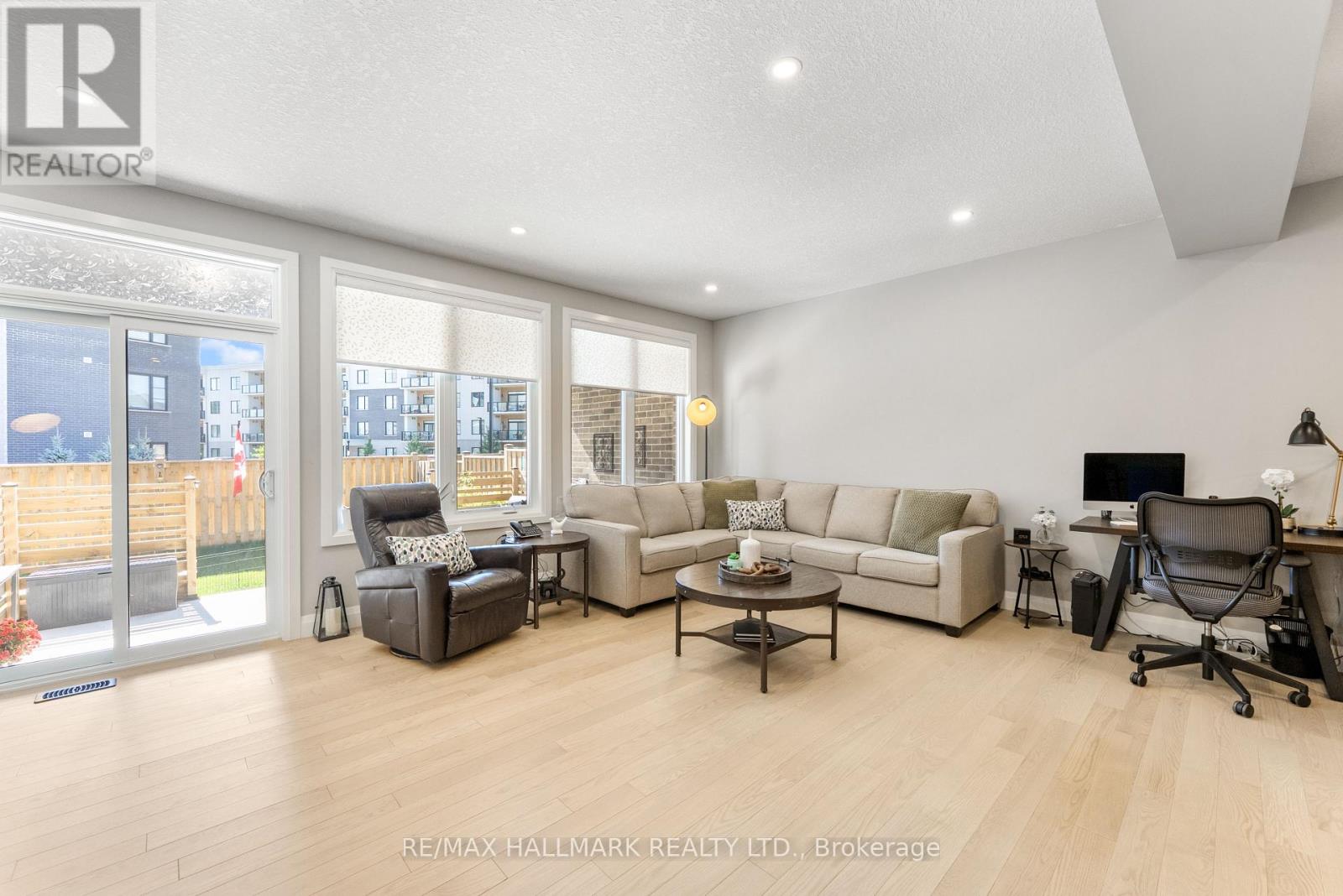 77 REA DRIVE - Image 14