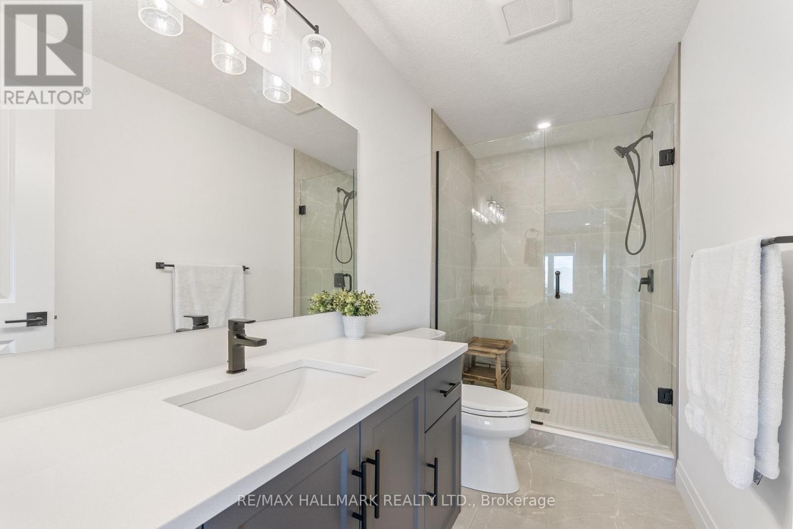 77 REA DRIVE - Image 25