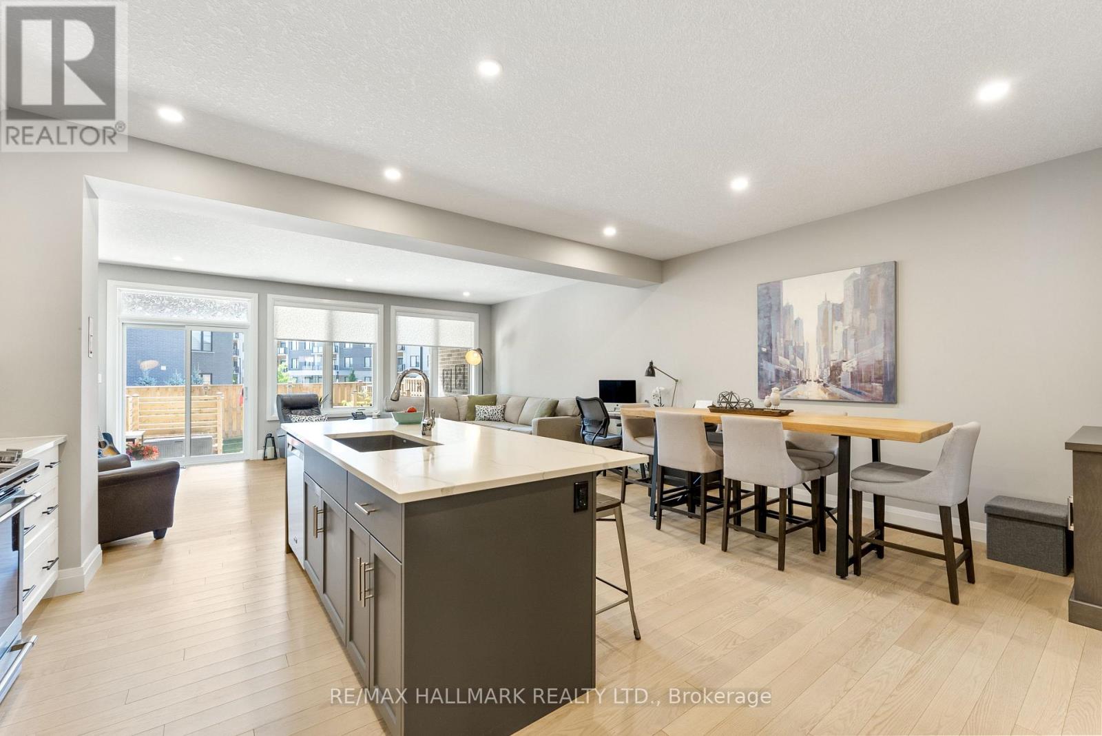 77 REA DRIVE - Image 8