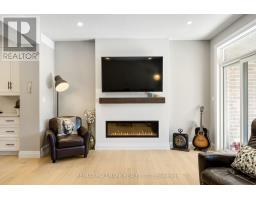 77 Rea Drive, Centre Wellington, ON N1M0H5 Photo 16