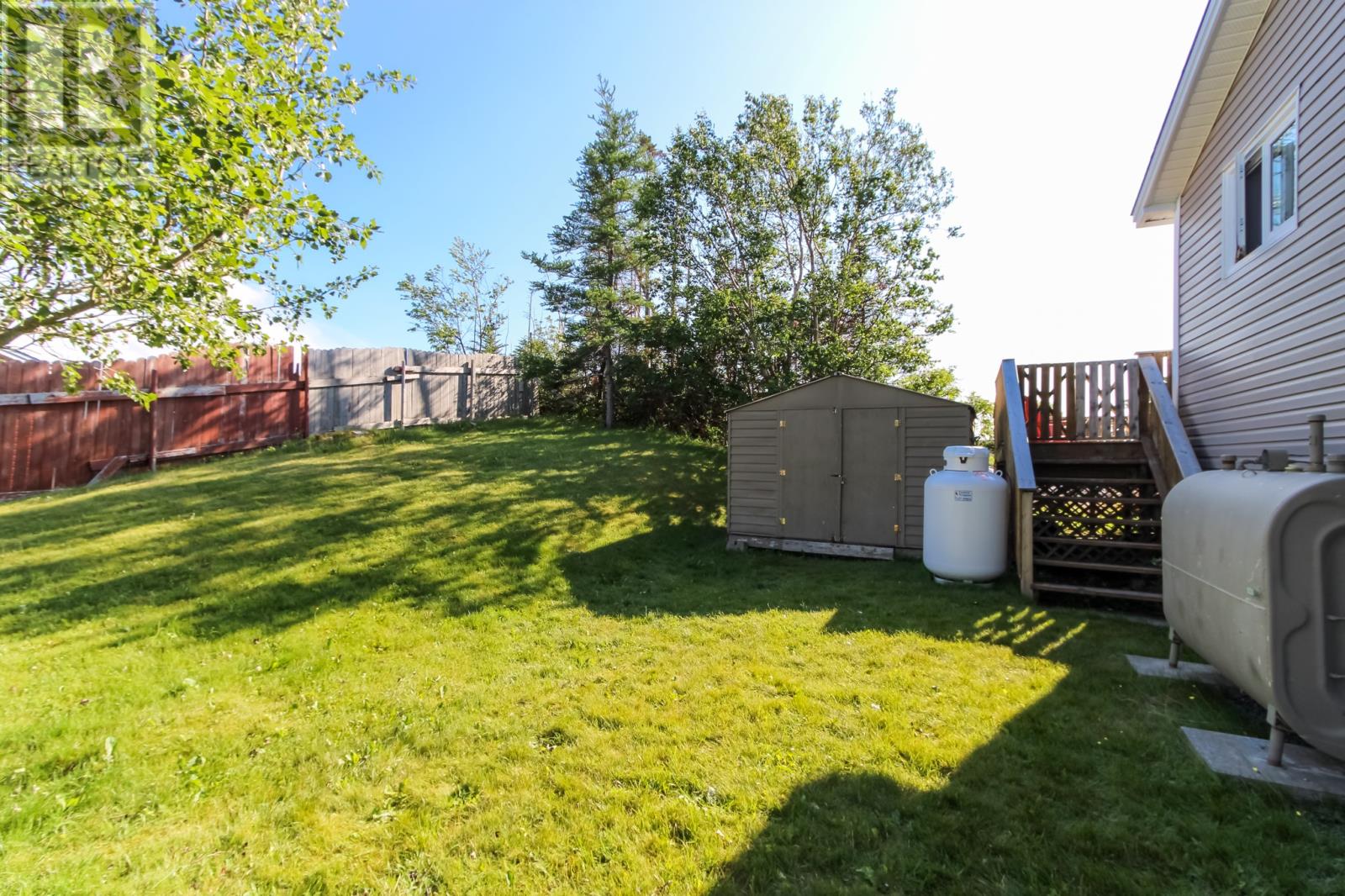 11 Irving Drive, Paradise, Newfoundland & Labrador, A1L1R9, Paradise, Newfoundland & Labrador — photo 3 of 5