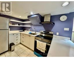 Lower Apartment - 1196 Avenue Road, Toronto, ON M5N2G1 Photo 21