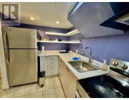 Lower Apartment - 1196 Avenue Road, Toronto, ON M5N2G1 Photo 22