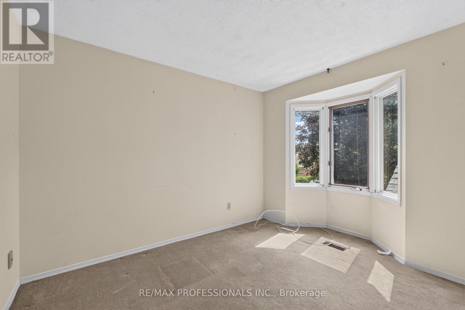 1001 REDBIRD CRESCENT - Image 31
