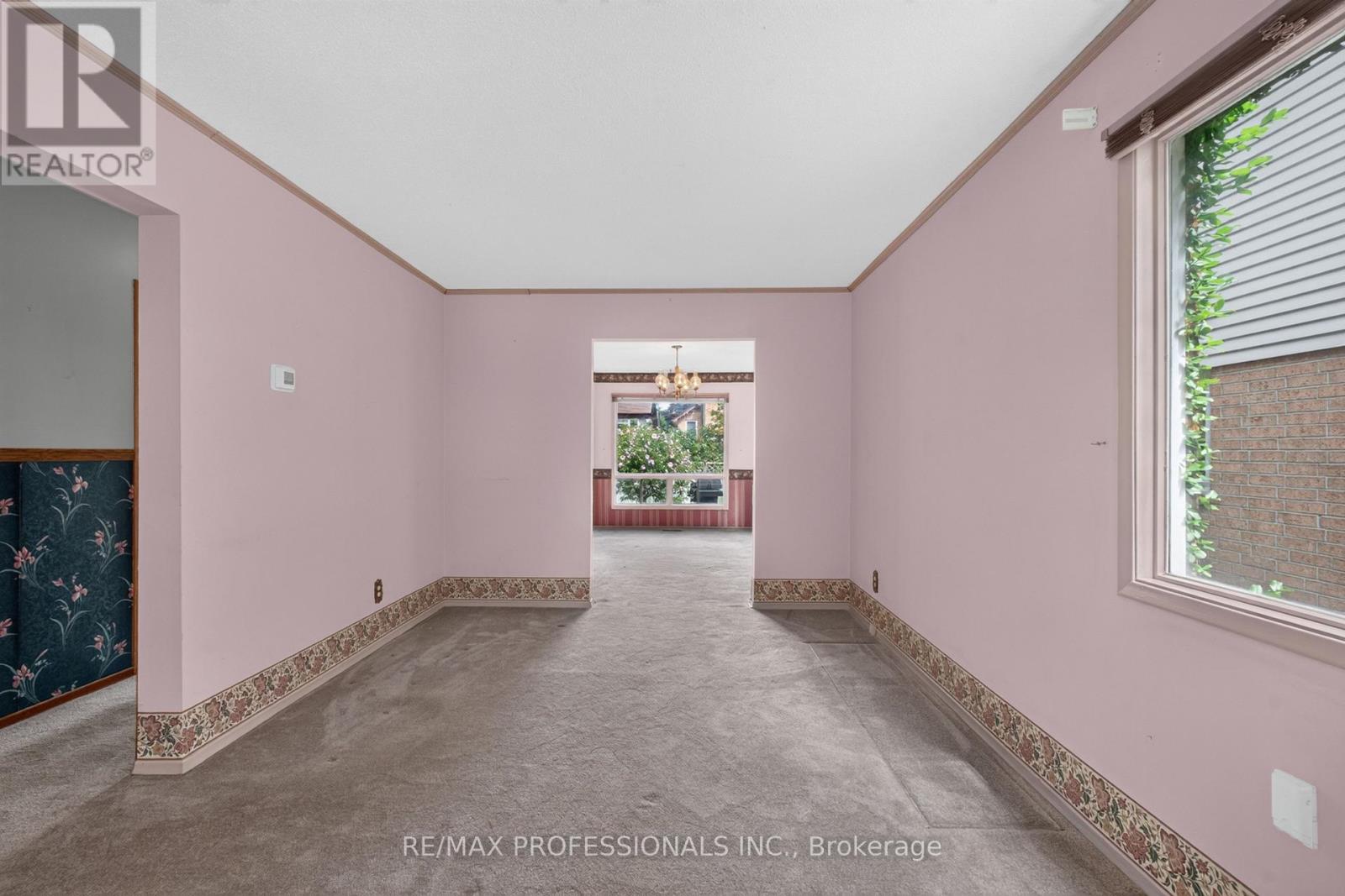 1001 REDBIRD CRESCENT - 6