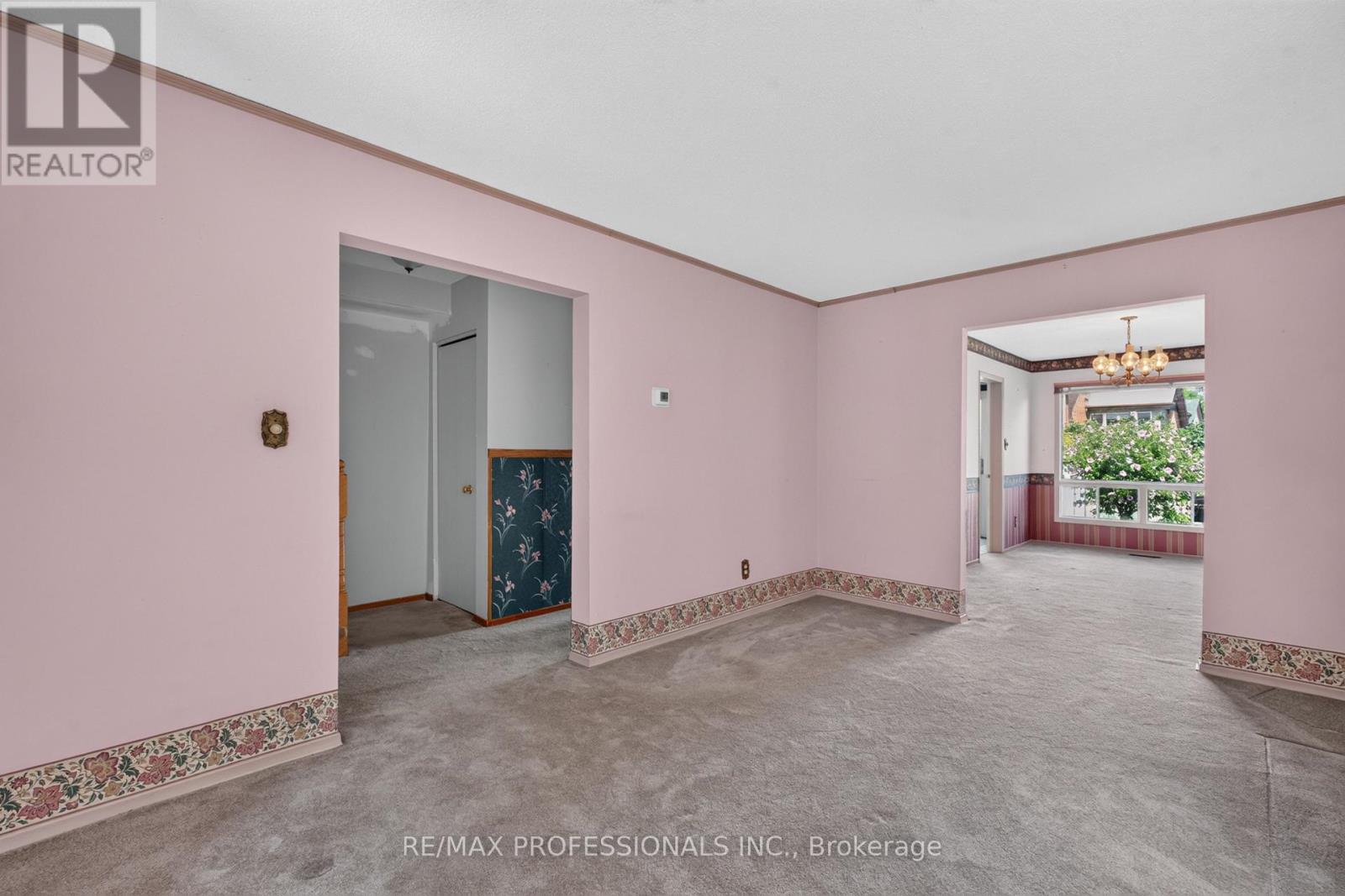 1001 REDBIRD CRESCENT - 7