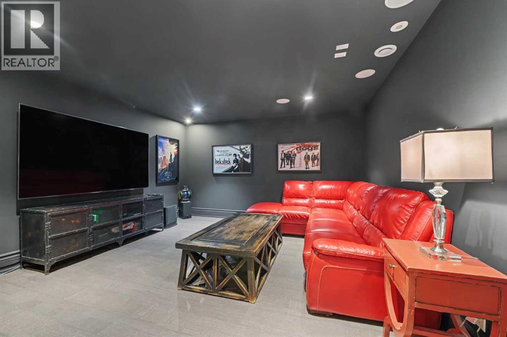 614 Crescent Boulevard SW - Image 38