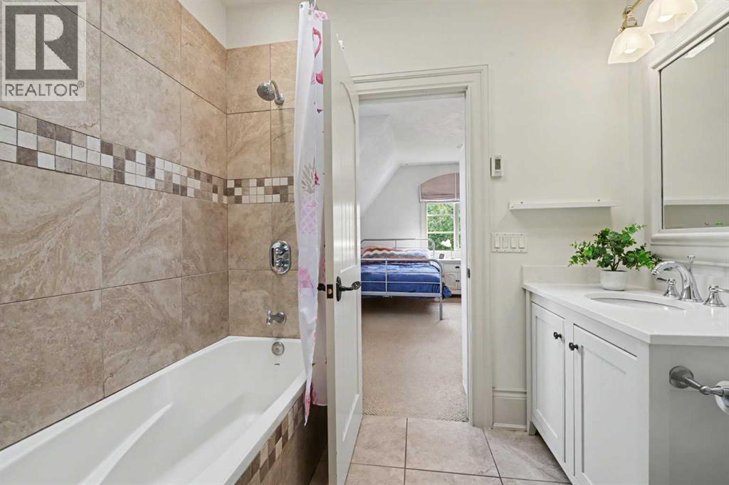 614 Crescent Boulevard SW - Image 31