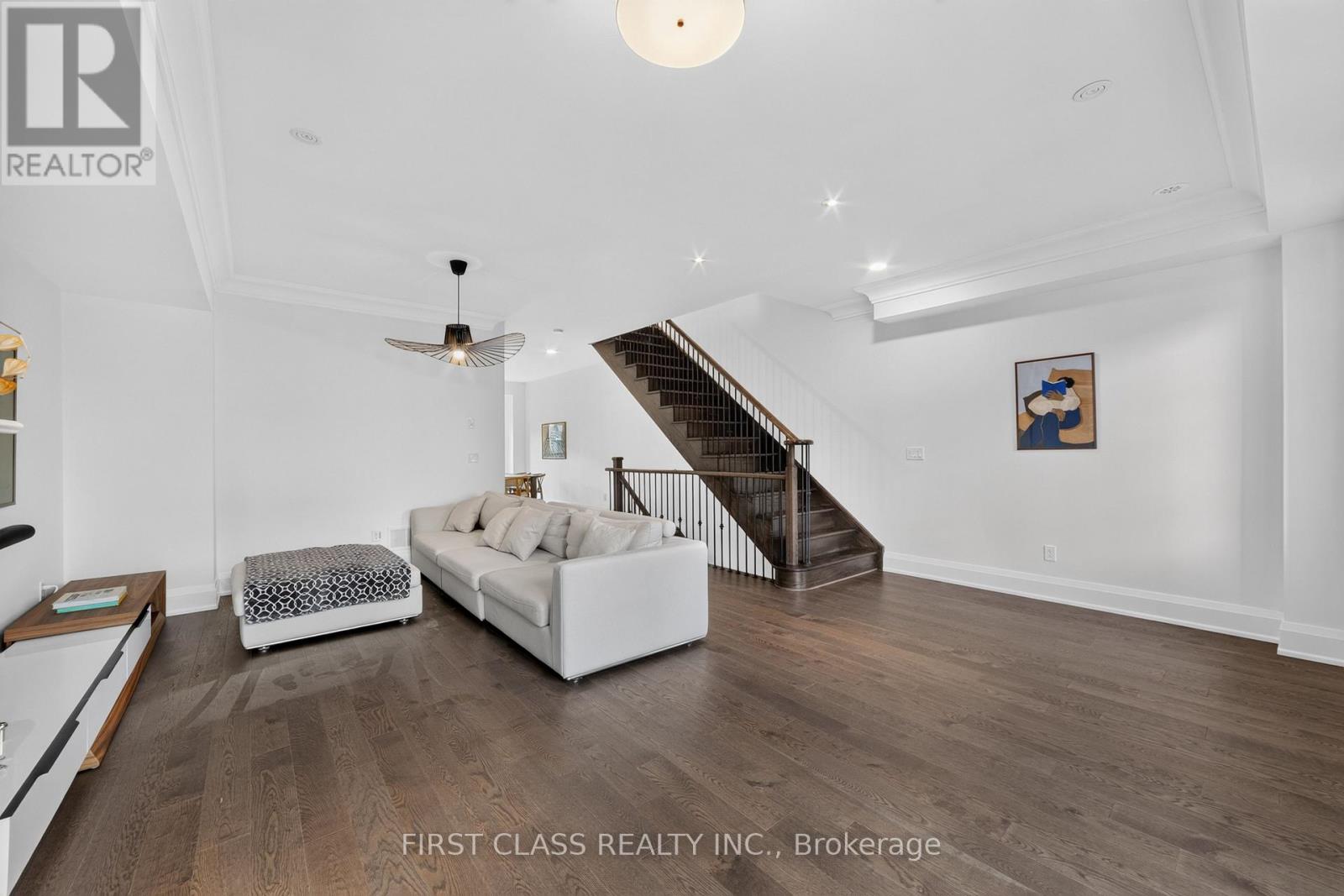 8 MILDRED TEMPLE WAY - 17