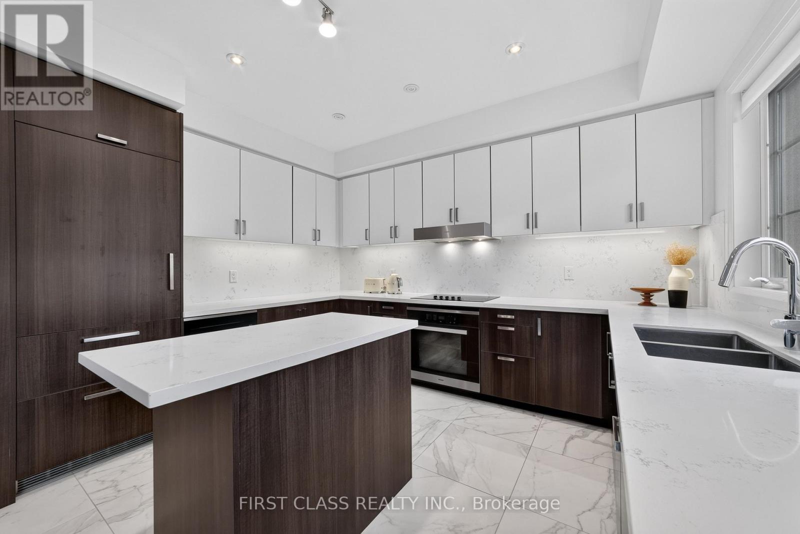 8 MILDRED TEMPLE WAY - 9