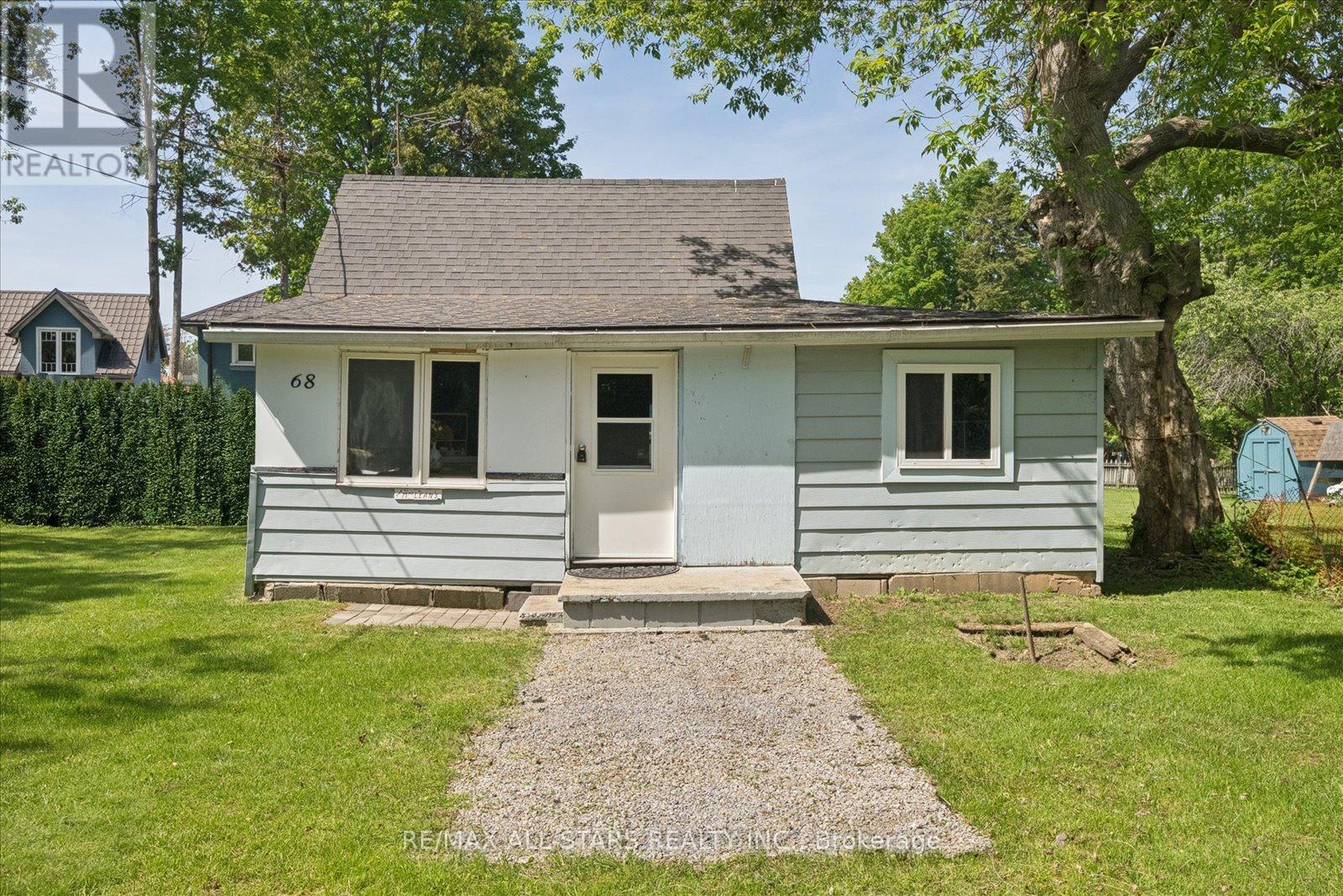 68 FARLEY CIRCLE - 11