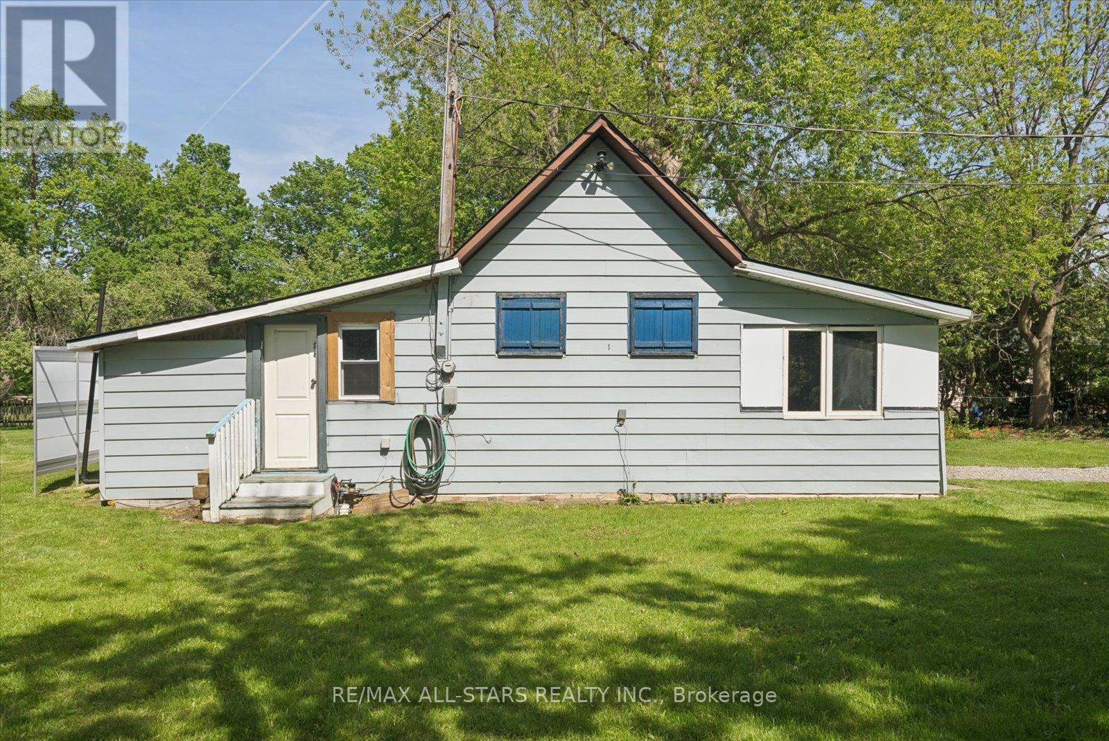 68 FARLEY CIRCLE - 29