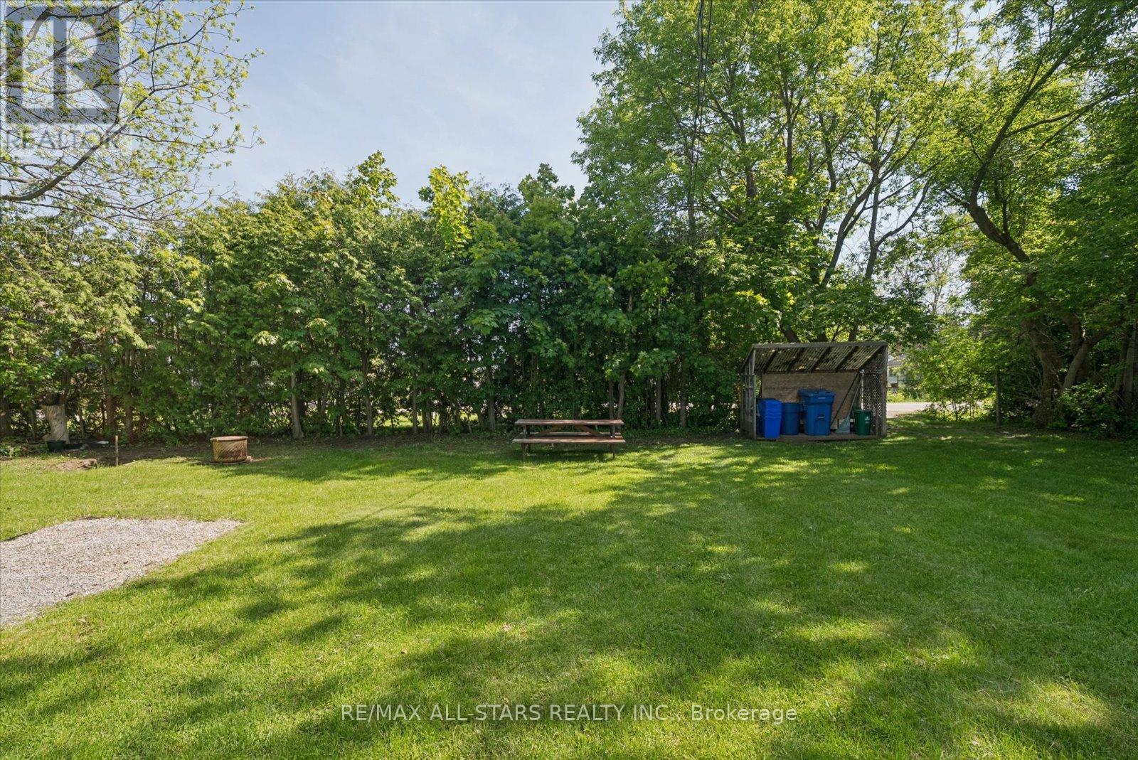 68 FARLEY CIRCLE - 31