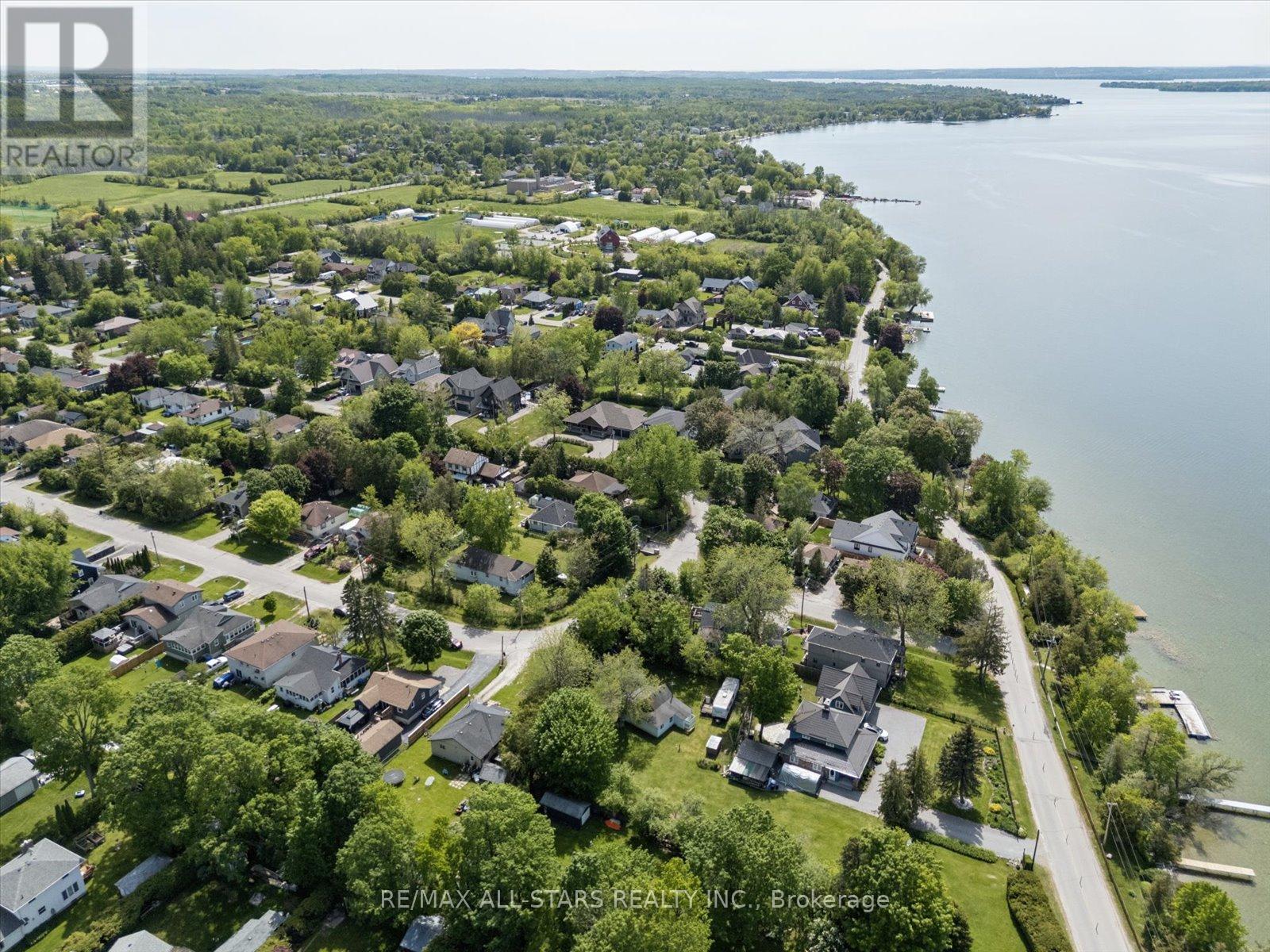 68 FARLEY CIRCLE - 41