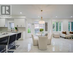203 Fred Mclaren Boulevard, Markham, ON L6E1H2 Photo 10