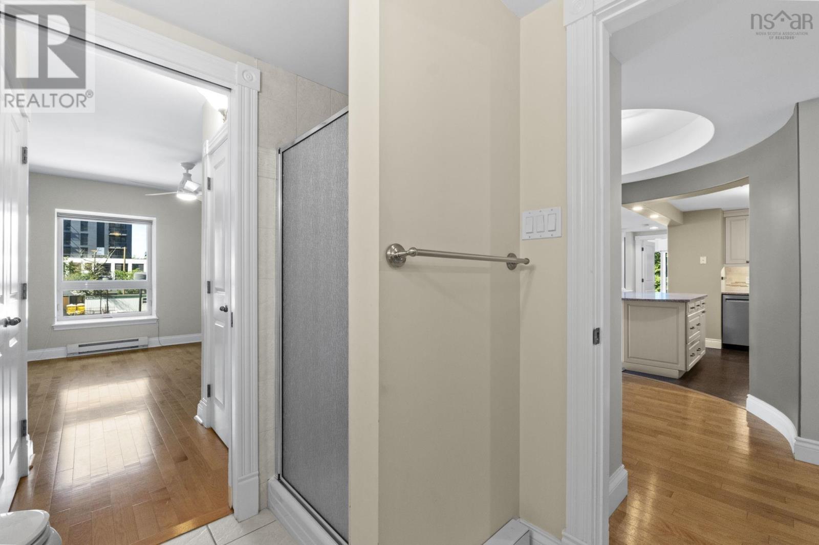 #302 1540 Summer Street - 36