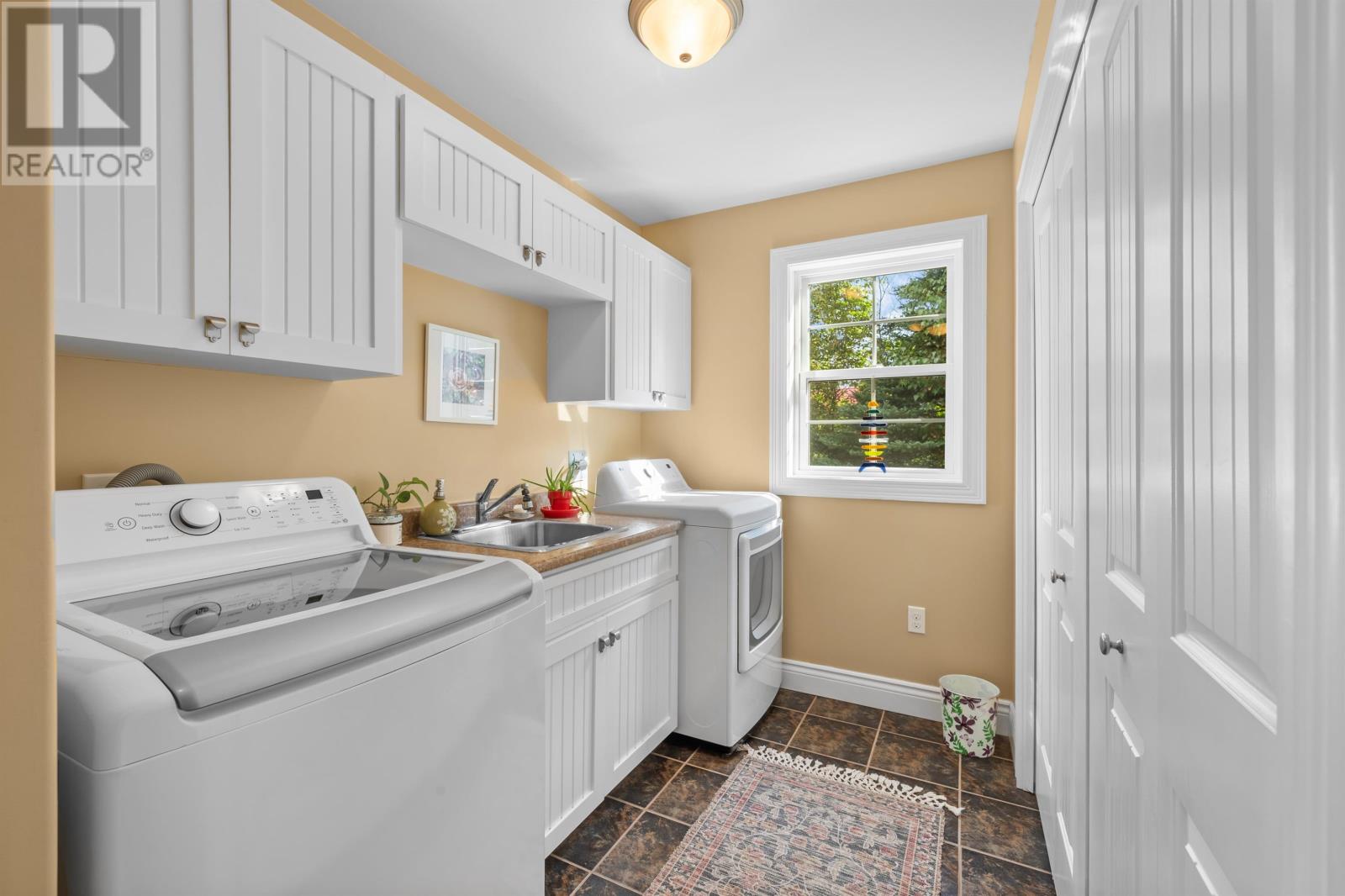 41 Spring Street - Image 19