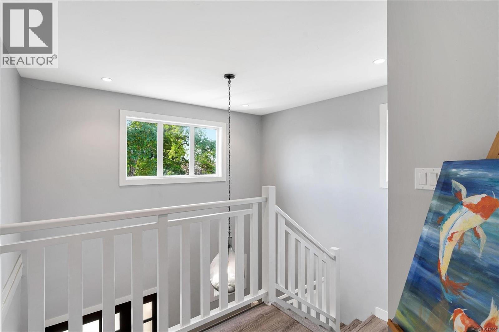  132 Crease Avenue, Saanich