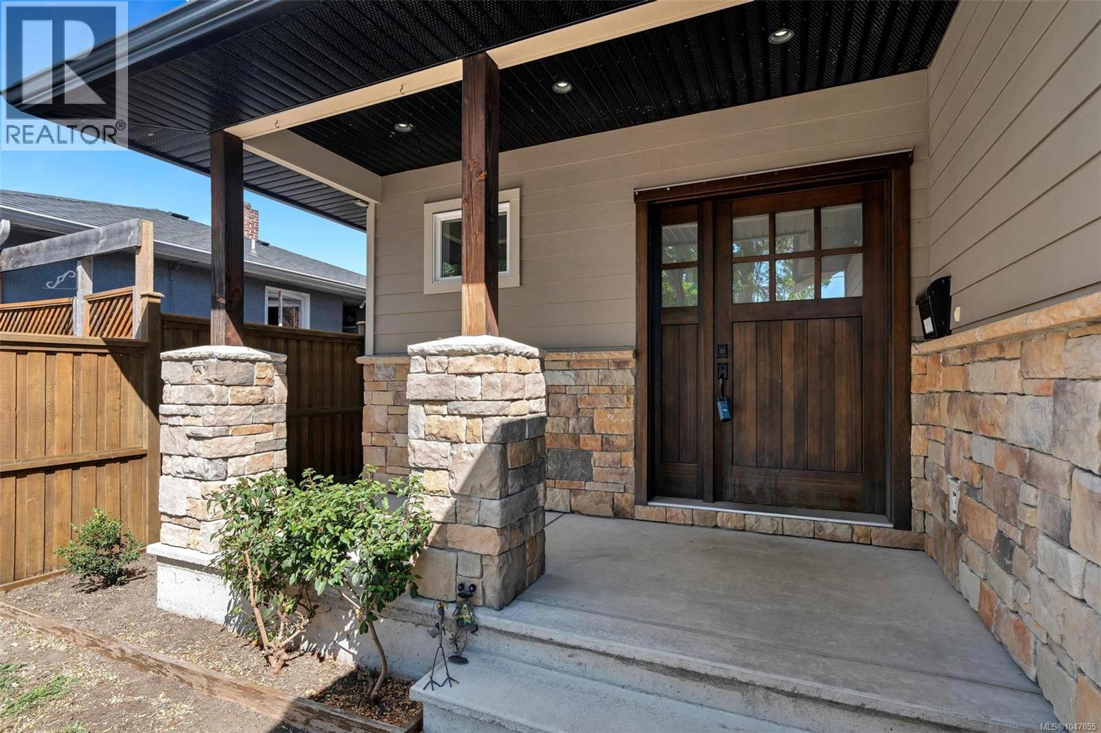 132 Crease Ave - 2