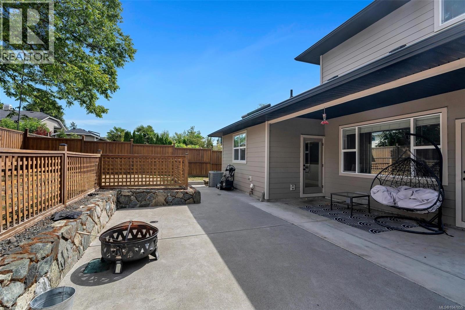  132 Crease Avenue, Saanich