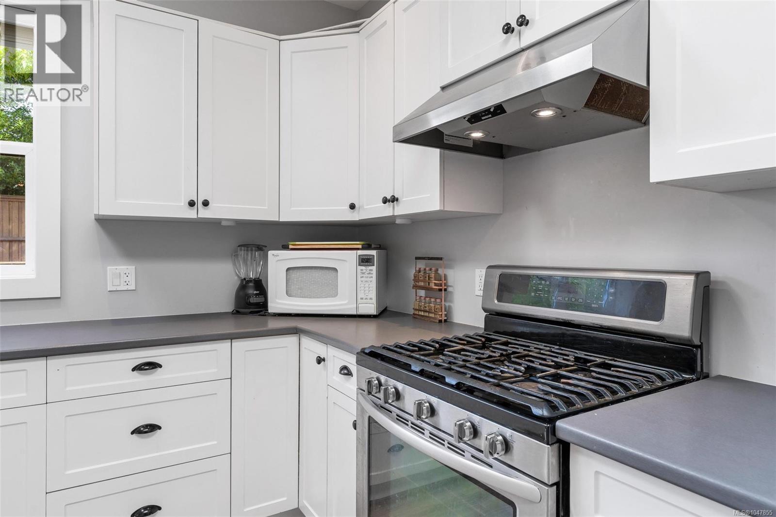 132 Crease Ave - 6