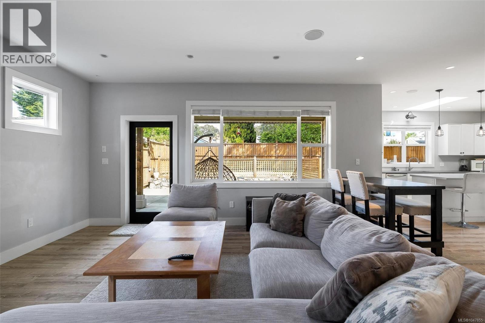 132 Crease Ave - 9