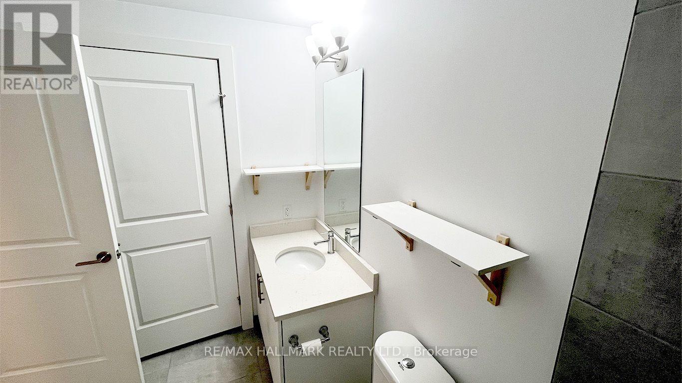 1109 - 181 KING STREET S — photo 2