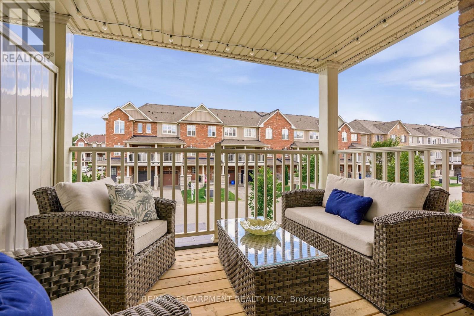 25 HISCOTT DRIVE - 10