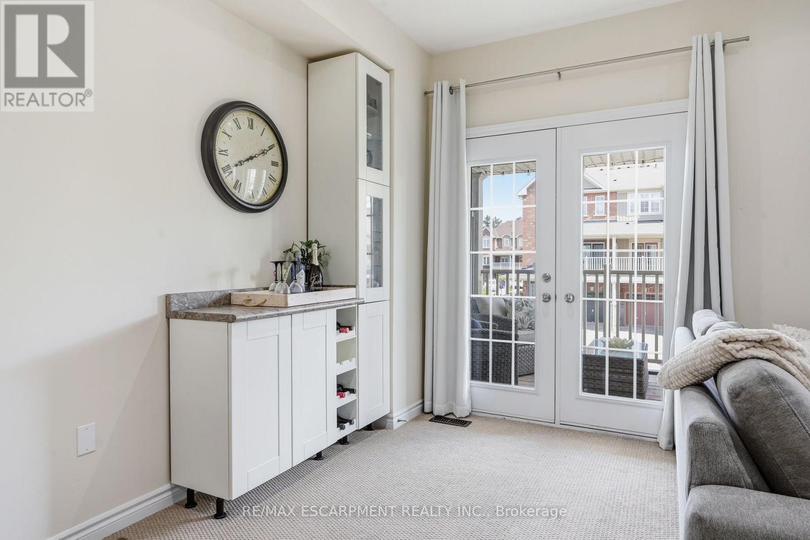 25 HISCOTT DRIVE - 9