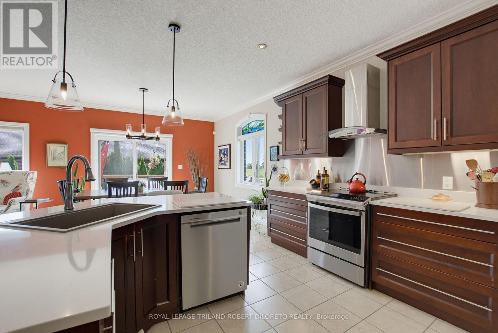 3402 CRANE AVENUE - 14