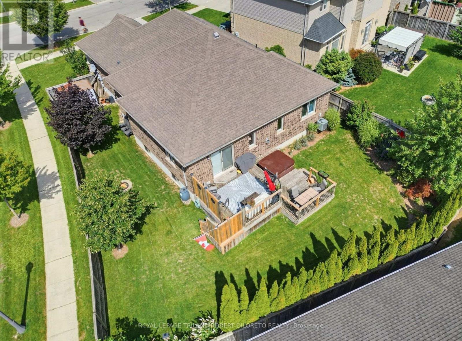 3402 CRANE AVENUE - 33