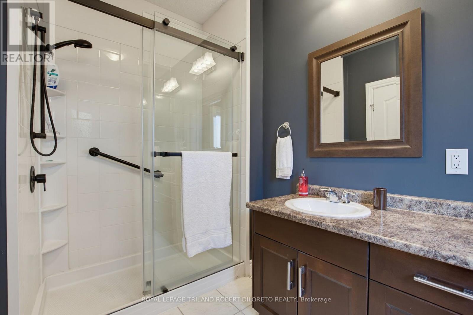 3402 CRANE AVENUE - 20