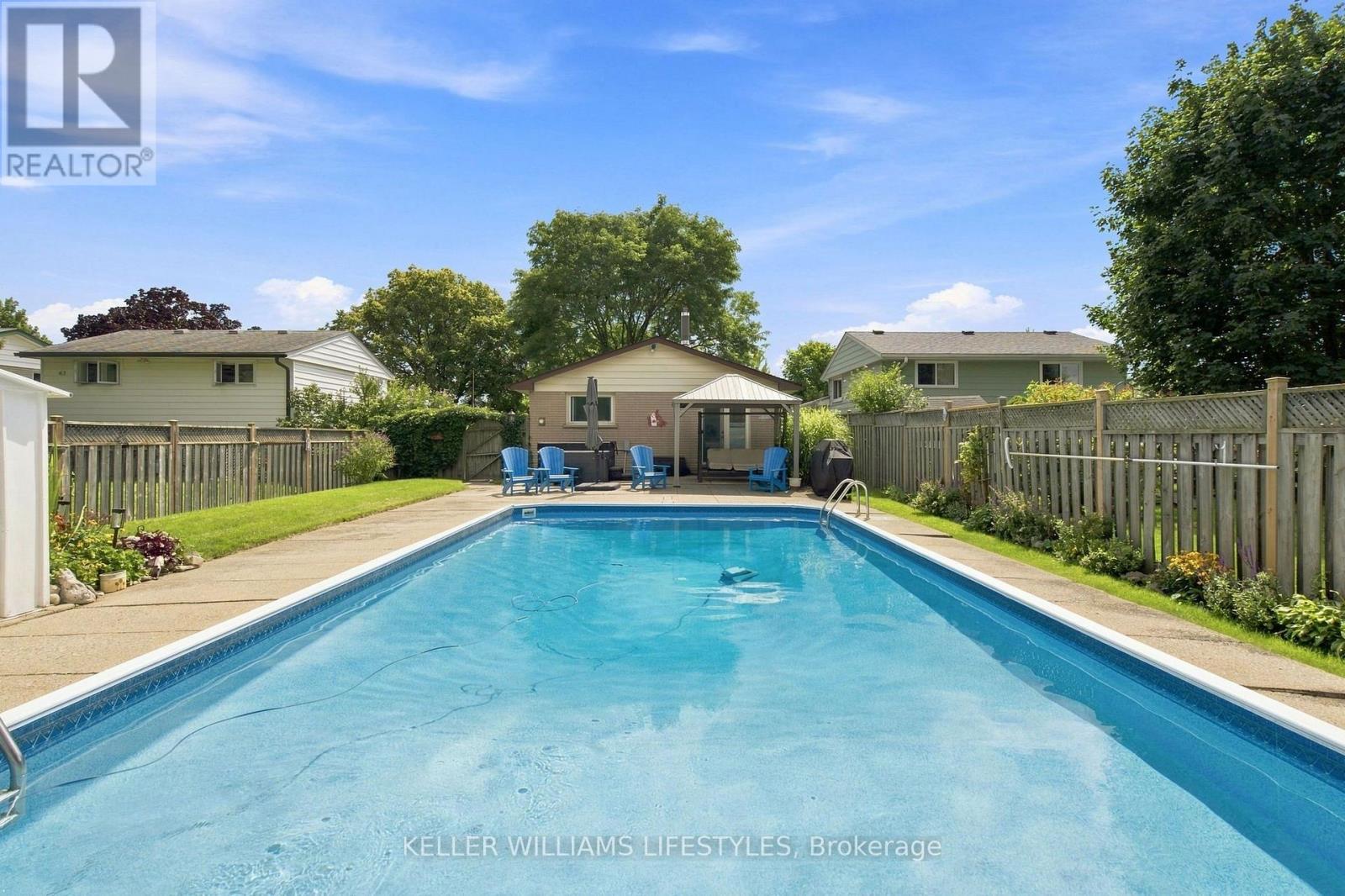 65 VILLENEUVE CRESCENT - Image 31