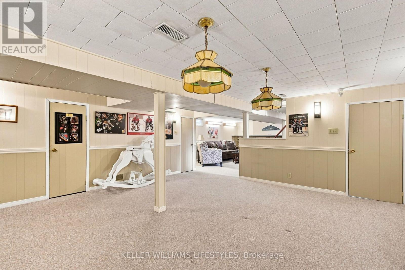 65 VILLENEUVE CRESCENT - Image 26