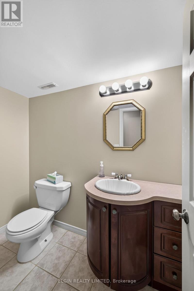 40 SCHREYER DRIVE - 27