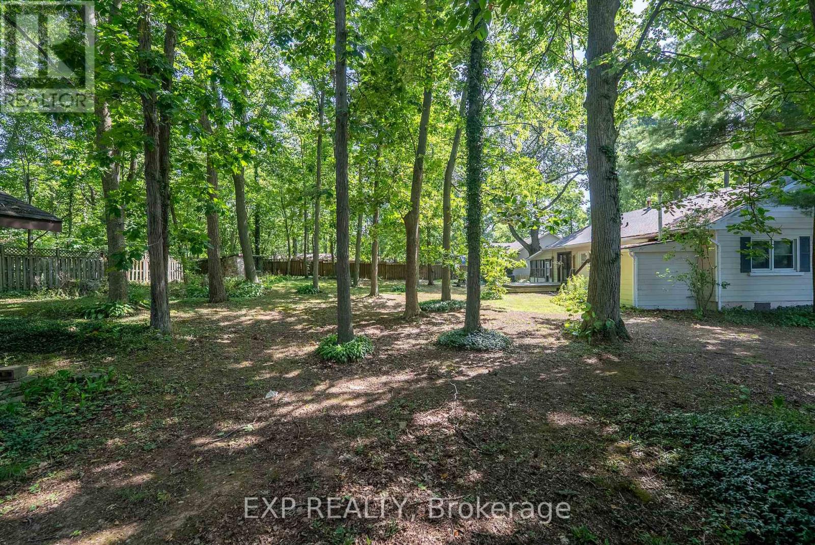 564 PROSPECT POINT ROAD N - Image 37