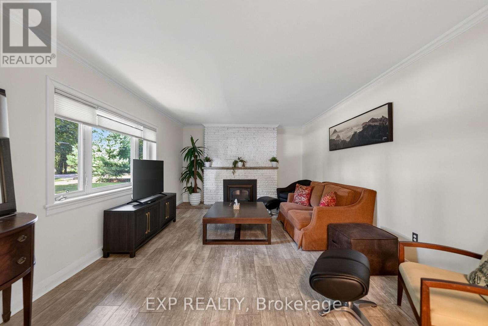 564 PROSPECT POINT ROAD N - Image 8