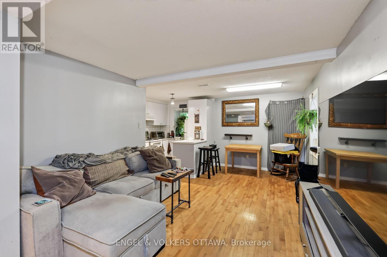 253 FRECHETTE STREET - 6