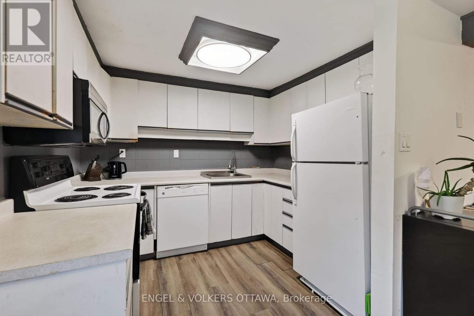 253 FRECHETTE STREET - 17