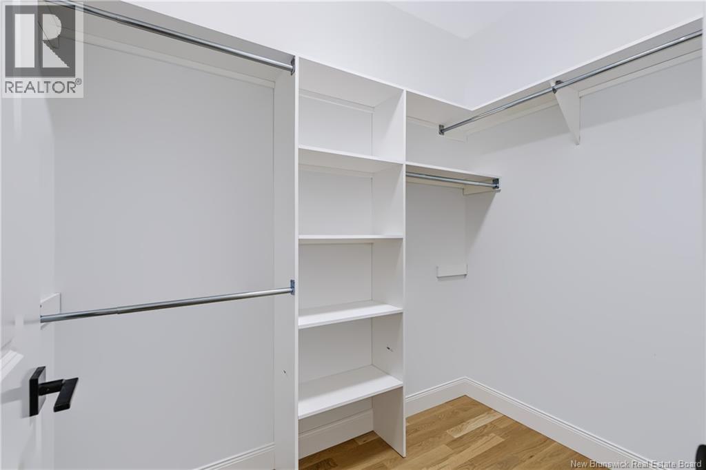 16 Mayflower Street - 18