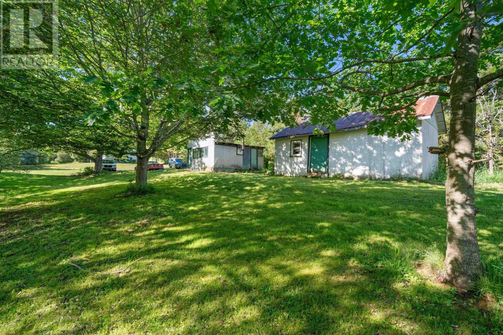 Property 39 of 49 of 13734 Highway 6
