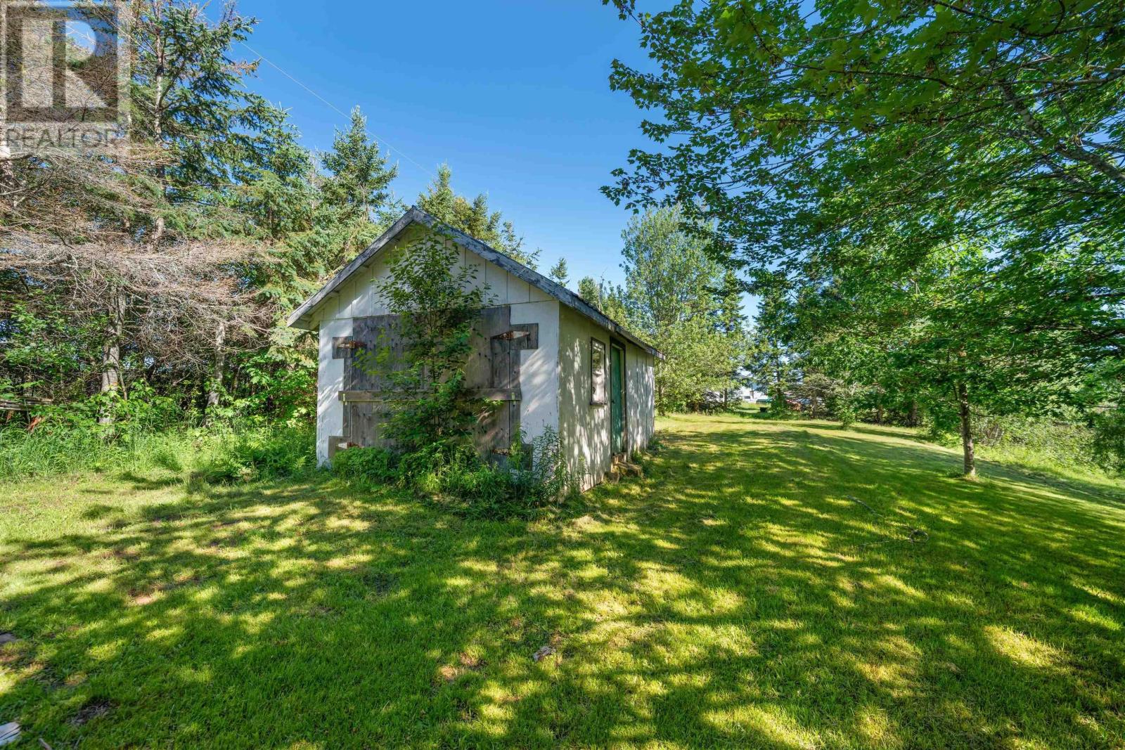Property 38 of 49 of 13734 Highway 6