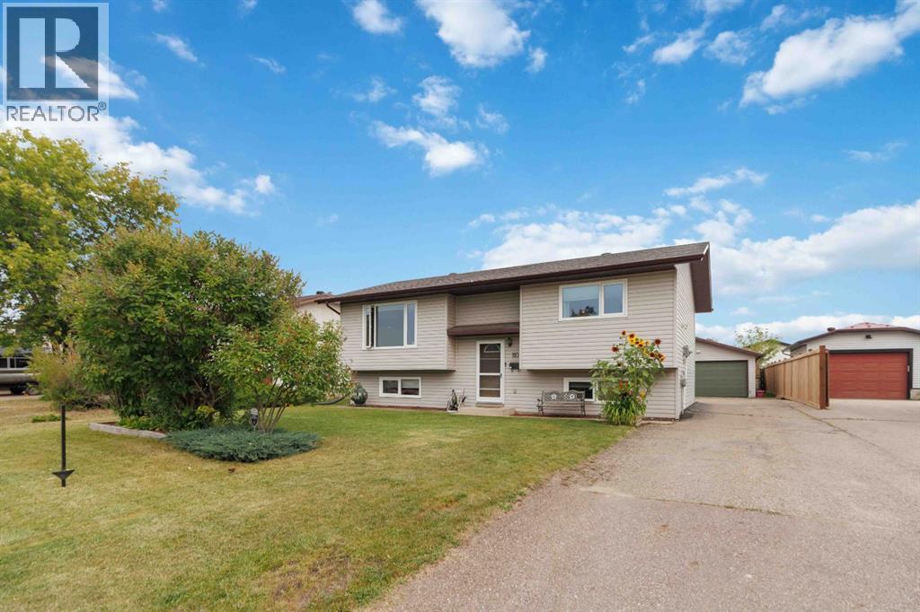110 Becker Crescent, Fort McMurray, Alberta, T9K1M7