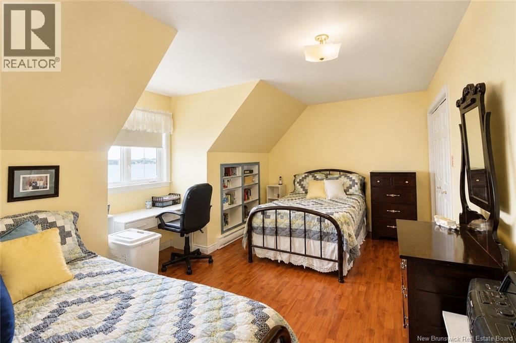 13 Maple Drive - 34