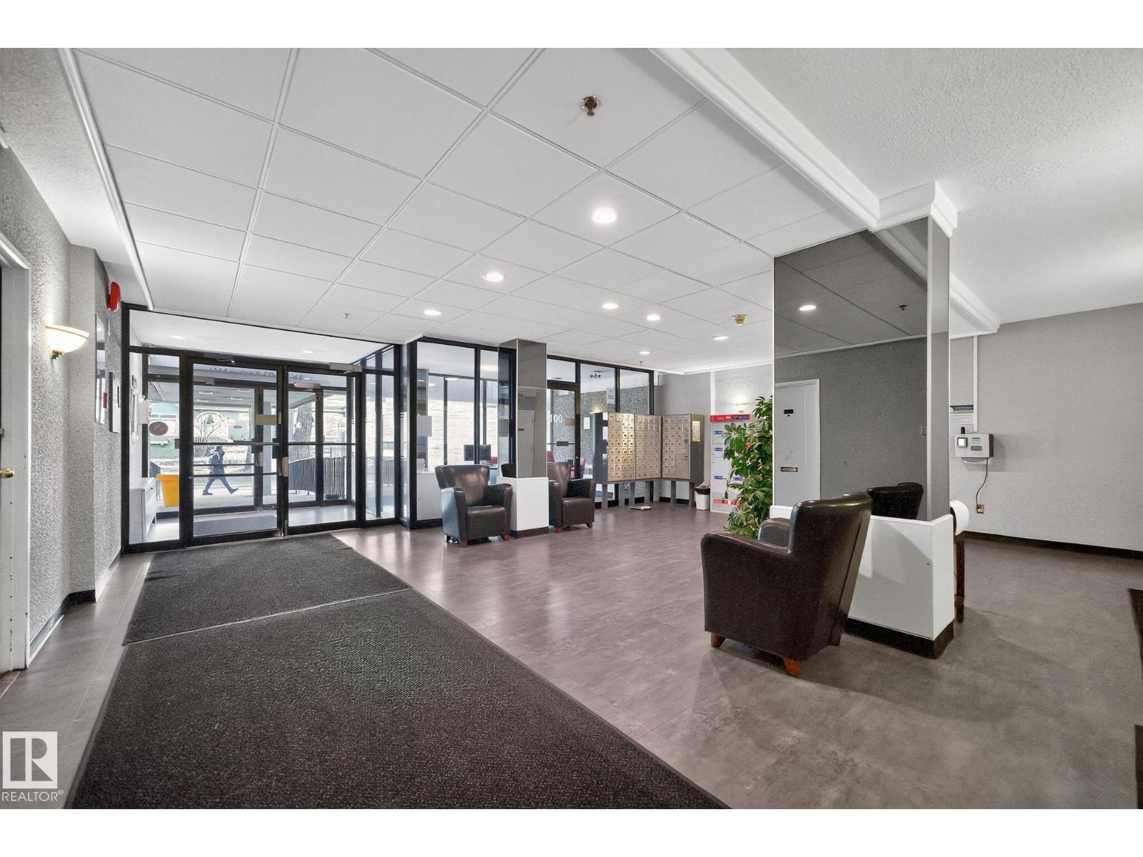 #207 11007 83 AV NW - 23