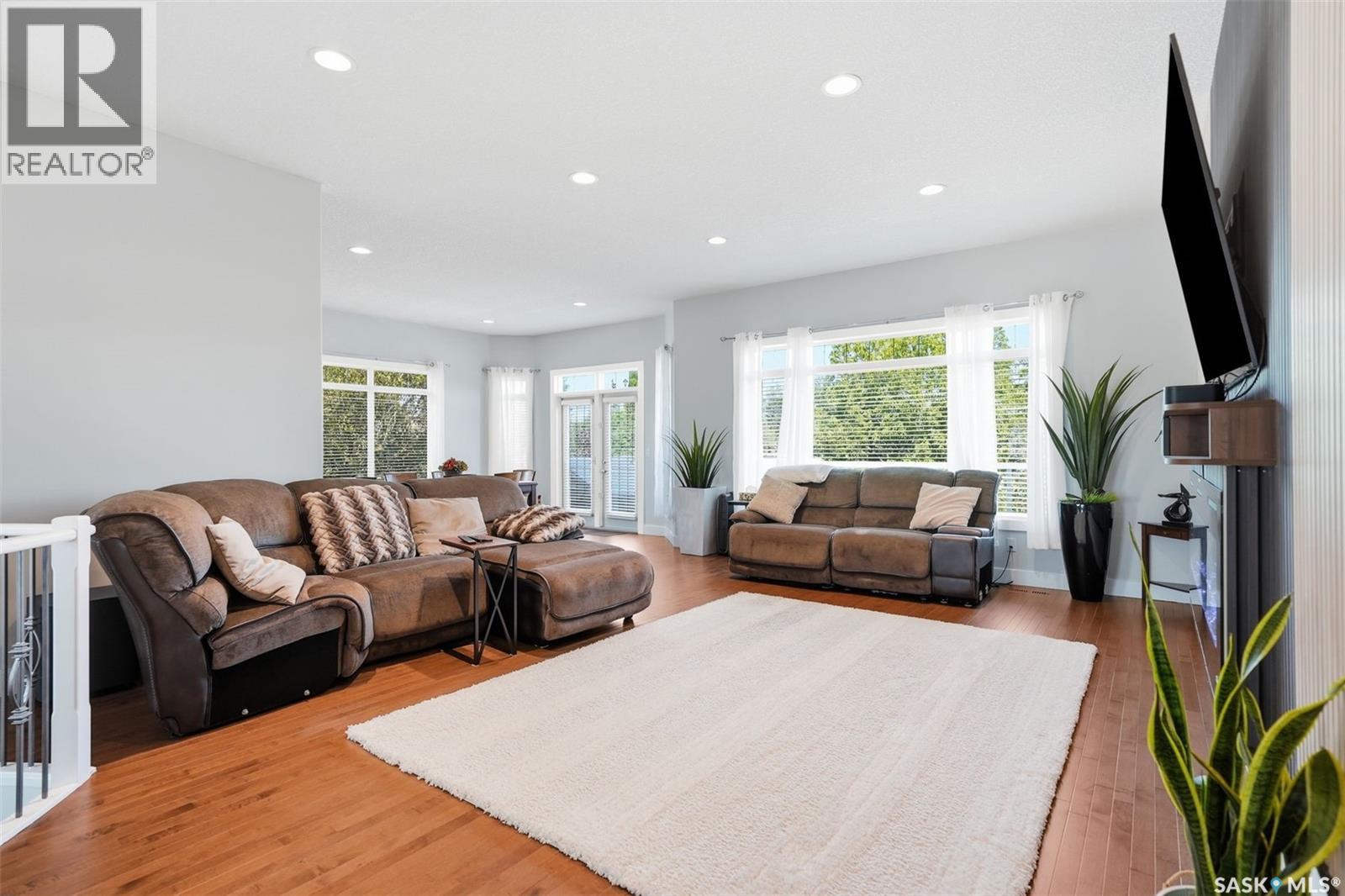 934 Maguire CRESCENT - Image 19