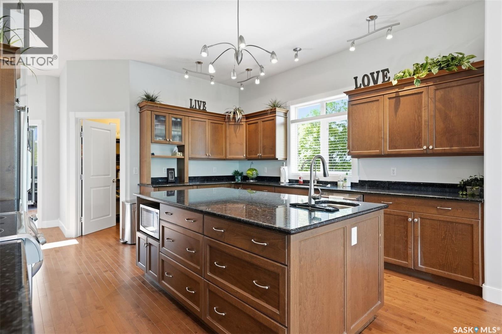 934 Maguire CRESCENT - Image 23