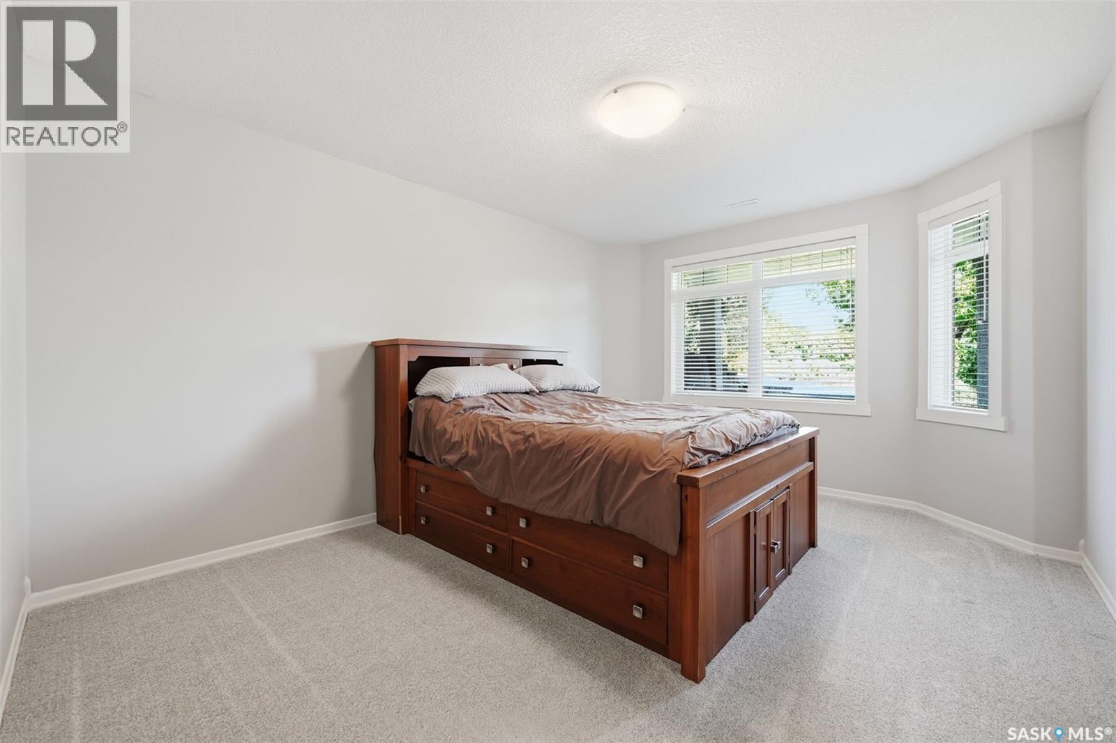 934 Maguire CRESCENT - Image 38