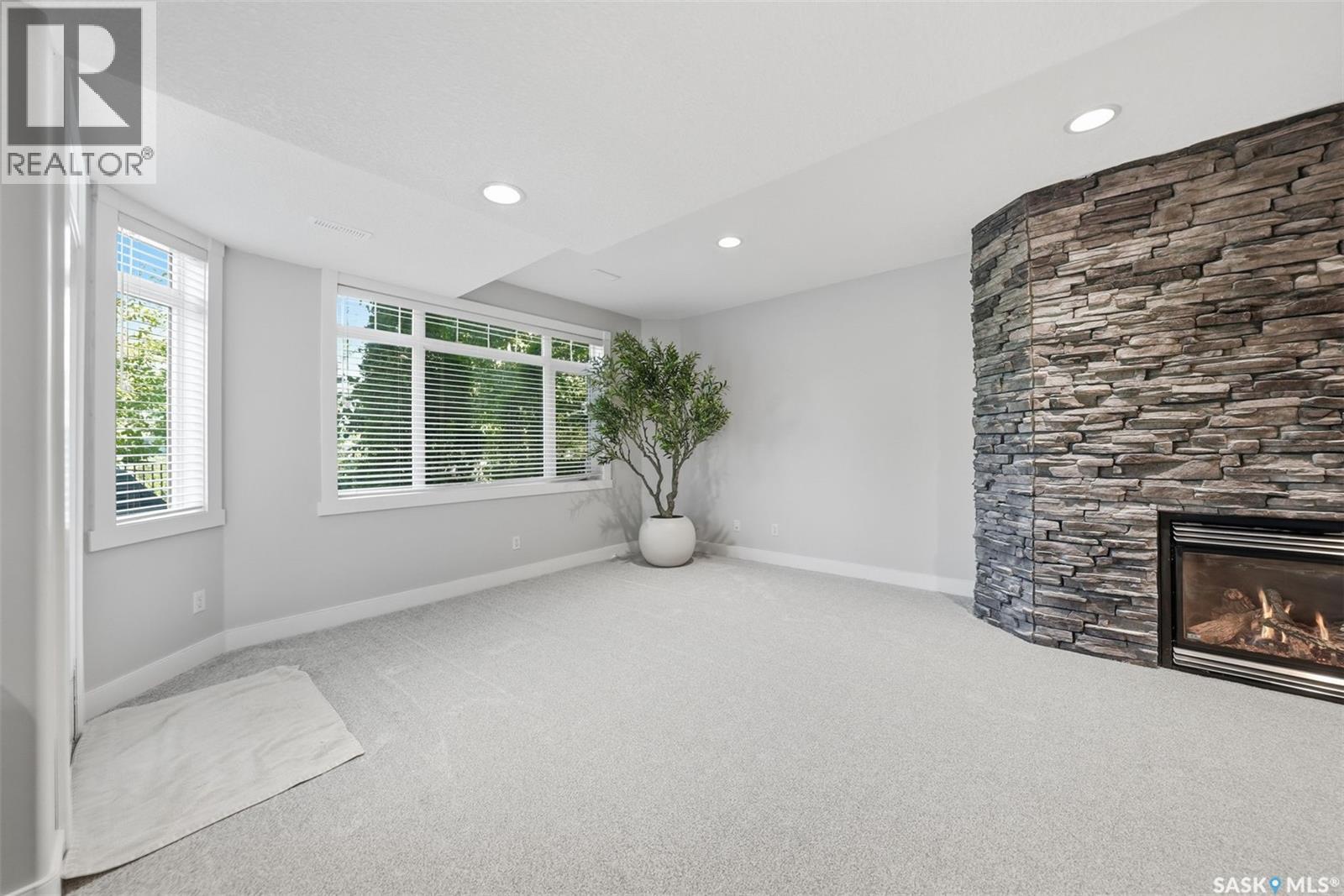 934 Maguire CRESCENT - Image 47